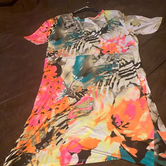 Unique Designer Print Dress - Picture 5 of 5